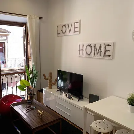 Apartamento En El Puerto De Gijon, A 2 Minutos De La Playa Appartement *