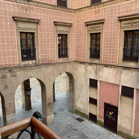 Apartamento En El Puerto De Gijon, A 2 Minutos De La Playa Apartment
