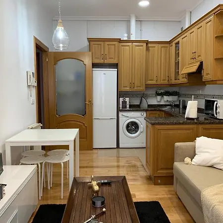 Apartamento En El Puerto De Gijon, A 2 Minutos De La Playa Apartment